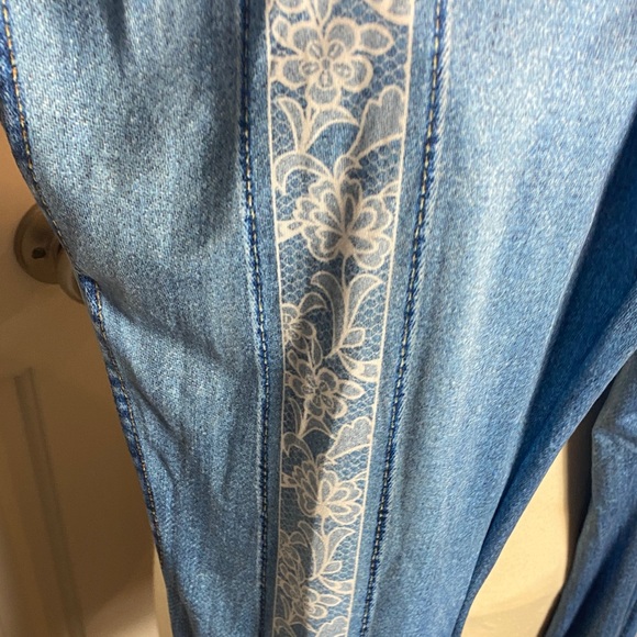 Blue Lace Trim Leggings - Picture 5 of 11